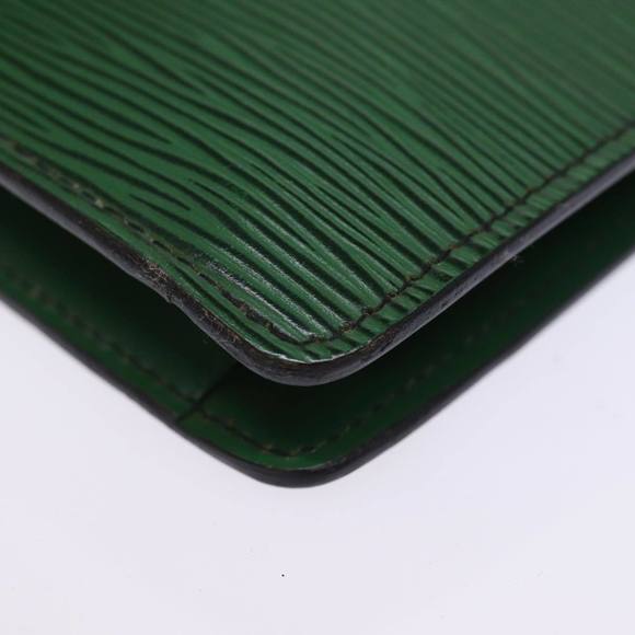 LOUIS VUITTON Epi Montaigne 27 Clutch Bag Green M52654 LV Auth 74313 - Picture 16 of 16